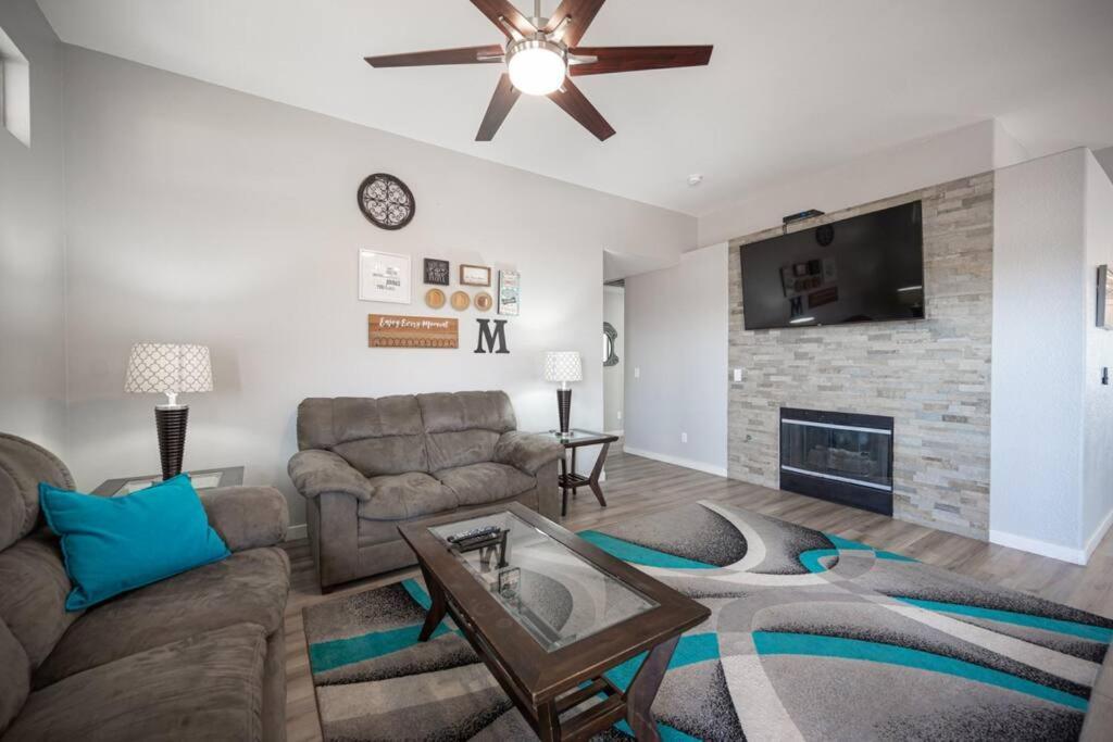 Gorgeous Vegas With Rv Parking Ferienhaus *